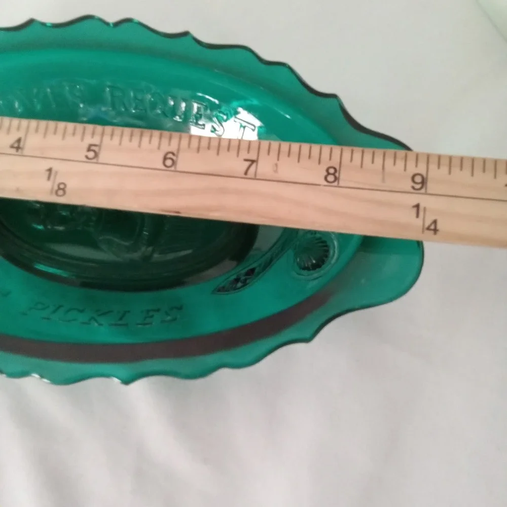 Teal Green Glass Loves Request Is Pickles Oval Scalloped Sawtooth Dish 9.25in